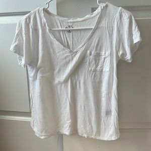 Rue21 favorite v neck tee size xs